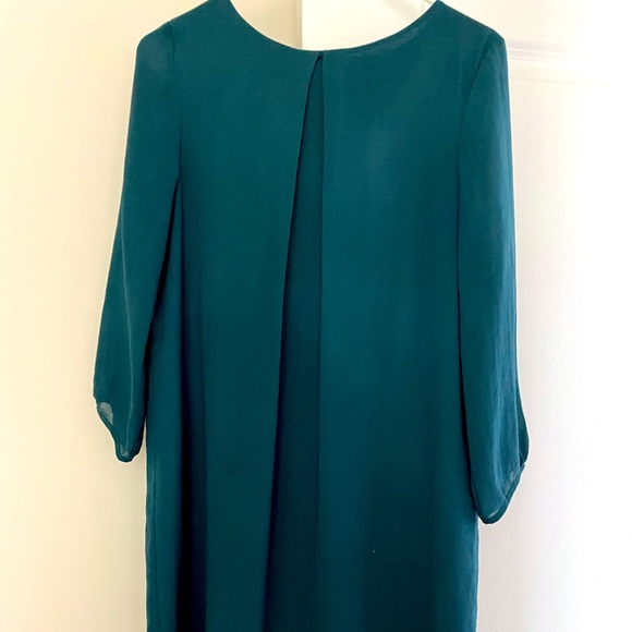 H&M Dresses & Skirts - H&M shift dress size 8. Preowned - Like New.